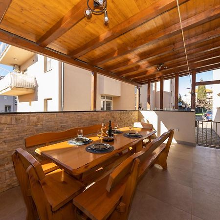 זאדאר Apartment Matek מראה חיצוני תמונה